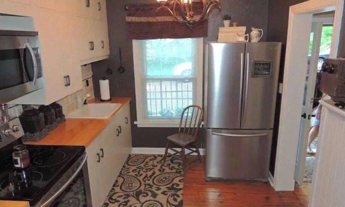 Galena House | Getaway Galena Home walking distance to downtown