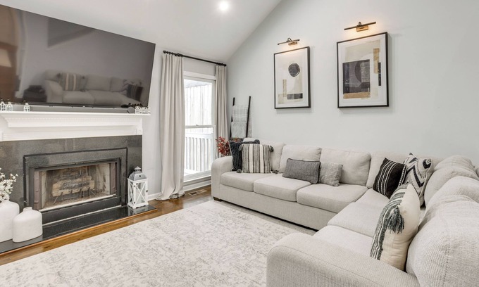 Shannon House | Getaway w/Home Gym & Theater Room in Hoover Area