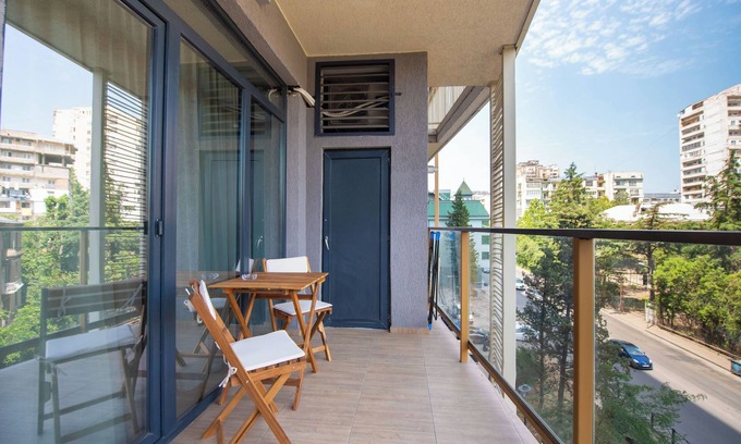 Saburtalo Apartment | GG Home – Cozy & Lovely 1BR Apartment