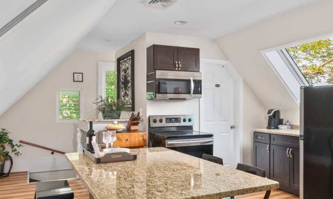 Beverly Condo | *Ghostly Halloween 2BR Home| Salem+Beverly|Parking