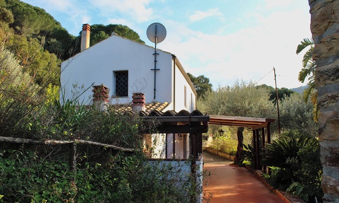 Cefalu House | Gianpa House-Cefalù (CIR19082027C215025) 5 km from the sea of Cefalù