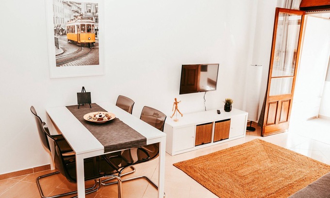 Alcantara Apartment | Giestal Terrace By GT House
