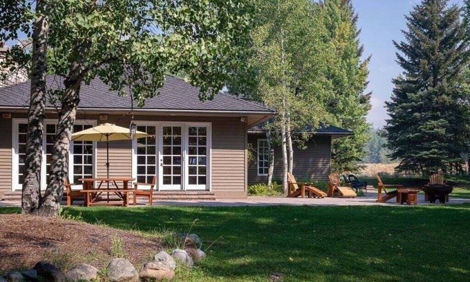 Sun Valley House | Gimlet Family Home | Close to Lift with Hot Tub!