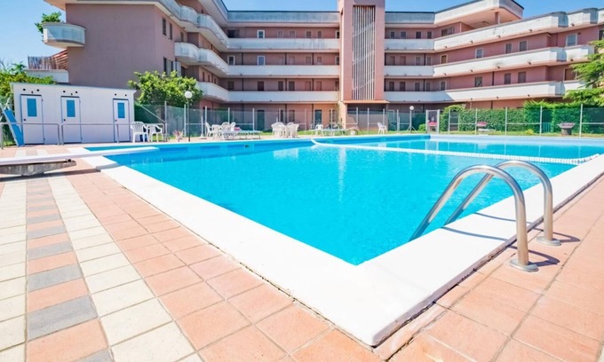 Lido delle Nazioni Apartment | Ginestra 11/b - Two Bedroom Apartment, Sleeps 6