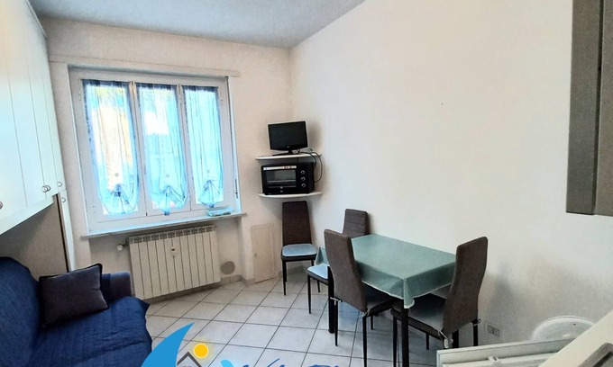 San Bartolomeo al Mare Apartment | *Gino House* 2 steps from the sea