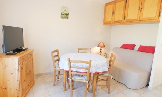 Angoume House | Gite Angoumé, 2 bedrooms, 4 persons
