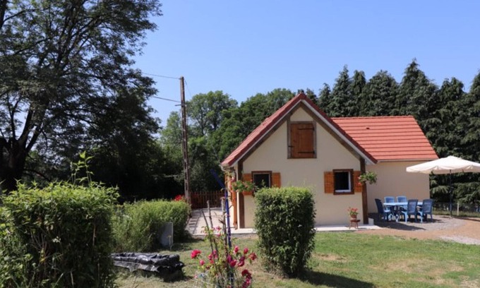 Champagnac Cottage | Gite Champagnac, 2 bedrooms, 4 persons