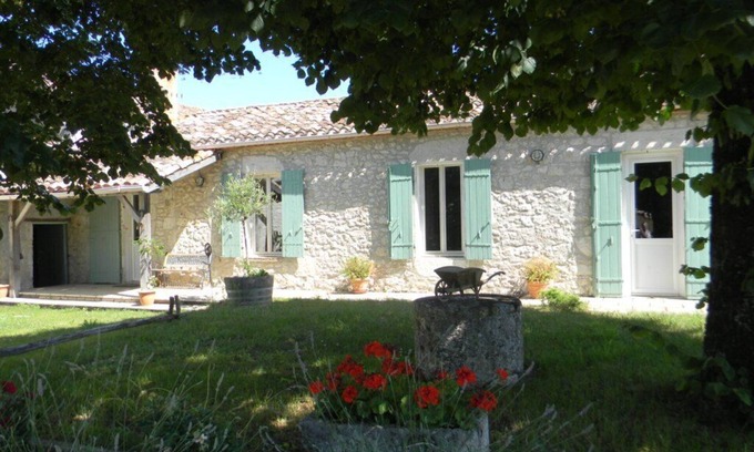 Saint-Cernin-de-Labarde House | Gite en Pierre 7 Personnes, Hameau Isolé, Piscine Privée