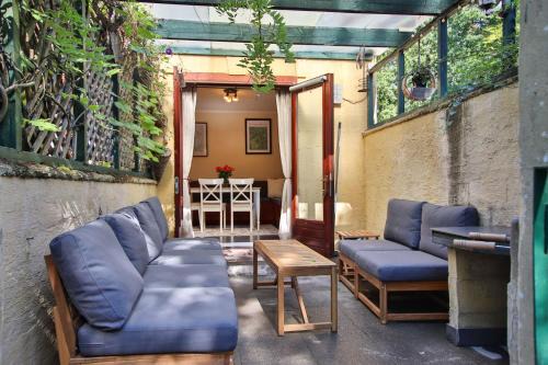 Biron House | Gite Havre de Soy