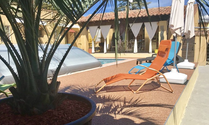 Mormoiron Cottage | Gite in Provence at the foot of Ventoux with swimming pool