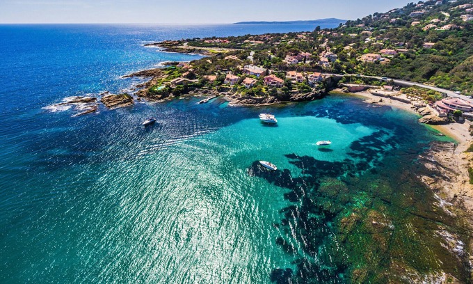 La Motte Cottage | GITE + LARGE PRIVATE SWIMMING POOL QUIET CAMPAIGN between SEA & VERDON vineyards