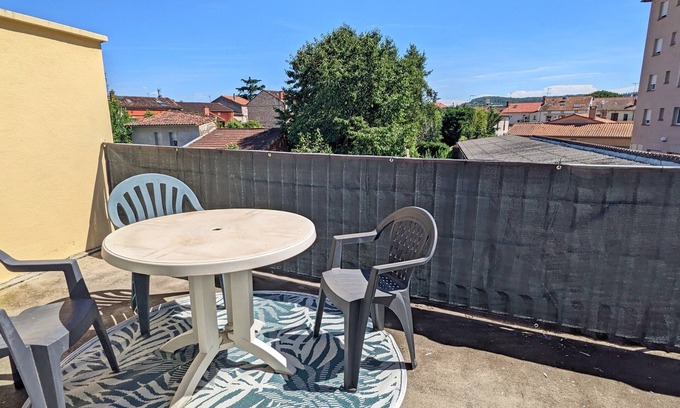 Albi Apartment | Gîte le Foch, large gîte in the center of Albi, ideal for family reunions