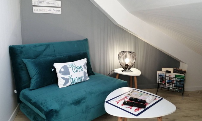 Sene Cottage | Gîte "Les Sables": Close to the sea and hiking trails