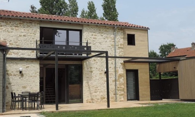 Bourneau House | Gîte located on the edge of a forest 15% last minute promotion
