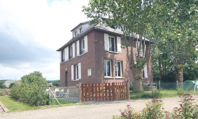 Mesnieres-en-Bray House | Gite Mesnières-en-Bray, 3 bedrooms, 6 persons
