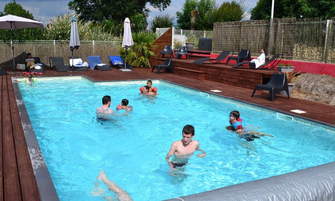 Verruyes House | GITE N ° 9 WITHIN A GITE VILLAGE WITH HEATED POOL AND JACUZZI