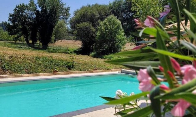 Saint-Julien-de-Lampon Cottage | Gite Saint-Julien-de-Lampon, 1 bedroom, 2 persons