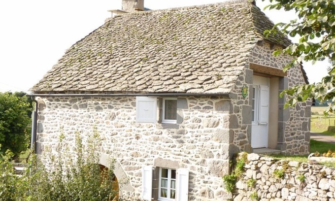 Valuejols Cottage | Gite Valuéjols, 2 bedrooms, 4 persons