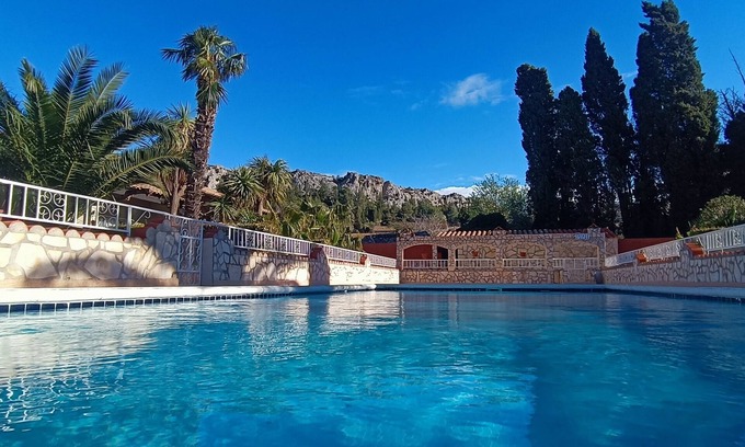 Roquefort-des-Corbieres House | Gitelacapelle Avec 2 Chambres Piscine, à 10mm Plages Sauvages, Cadre Tropic