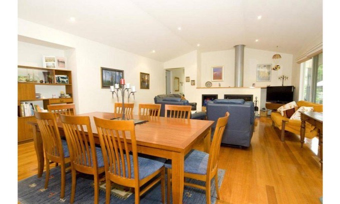 Flinders House | Glades R Golden in Flinders