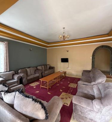 Nyeri House | Gladstone Main House