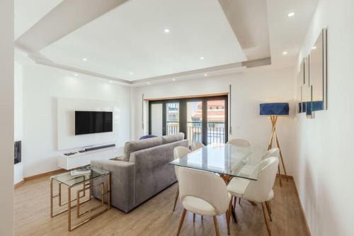 Carvoeira Apartment | Glam 2 bedroom In Massamá