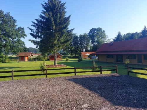 Apace Other | Glamping na podeželju