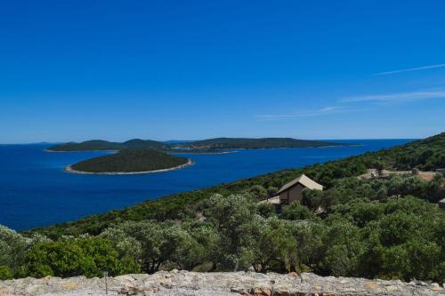 Veli Losinj Other | Glamping Tents and Mobile Homes Trasorka