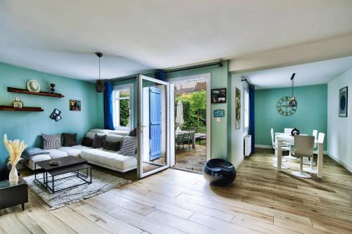 Gleize House | Gleizé cottage