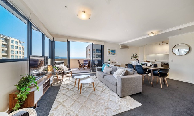 Glenelg Apartment | Glenelg Seaview Penthouse: Perfect for your next getaway!