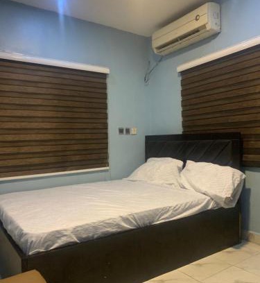 Surulere House | Glims Lounge