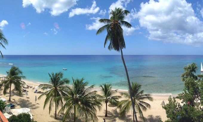 Porters Condo | Glitter Bay Estate 412 Beach Palms in St James by Personal Villas - Stunning Tur