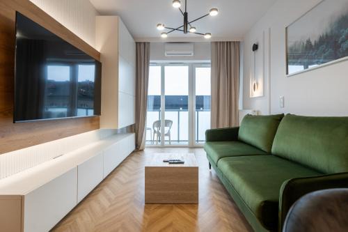 Katowice Apartment | Global Park Prime Apartment by BookingHost