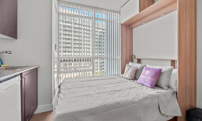 Fort York Condo | GLOBALSTAY. Charming studio in Downtown Toronto