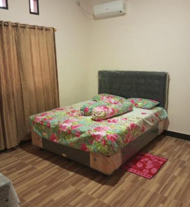 Ambon House | Gloria Guest House