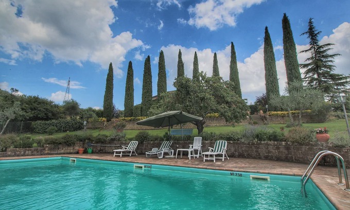 Ficulle Villa | Glorious Villa in Ficulle with Swimming Pool