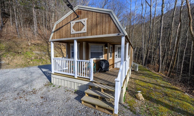 Wilkinson Cabin | Goin' Muddin' located in the heart of the Northern Hatfield McCoy Trails