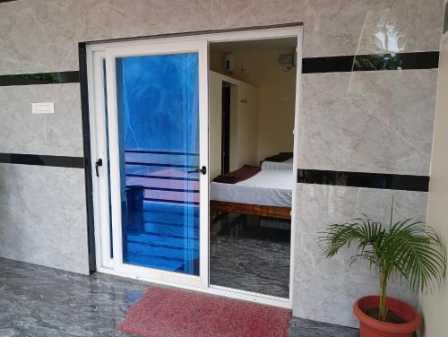 Hireguthi House | Gokarna Beach Nirmala Homestay - Bachelors Not Allowed