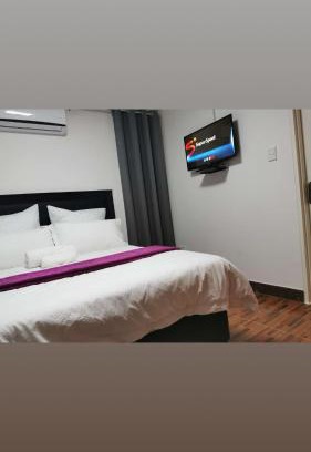 Ruacana House | Golden Accommodation Outapi