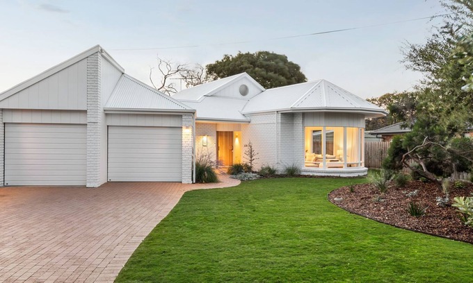 Point Lonsdale House | Golden Days - Point Lonsdale