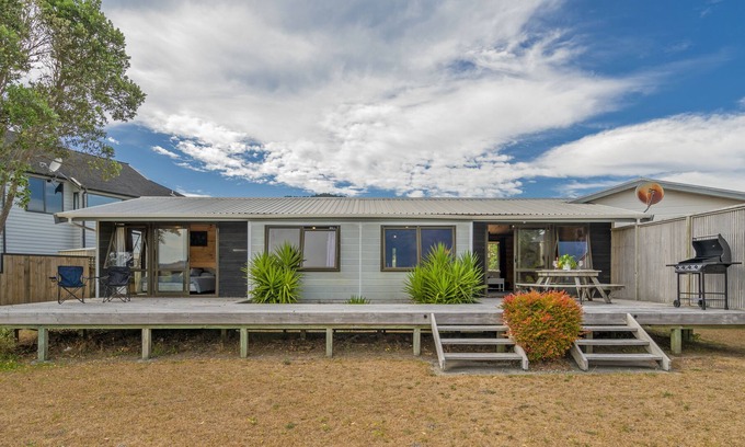 Pauanui Cottage | Golden Holidaze - Pauanui Holiday Home