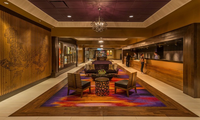 Stateline Hotel | Golden Nugget Hotel & Casino Lake Tahoe