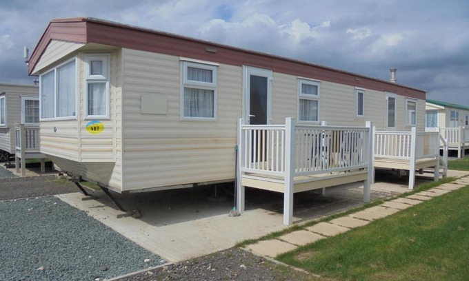 Ingoldmells Apartment | Golden Sands: Arizona GS 6 Berth, Access to the beach