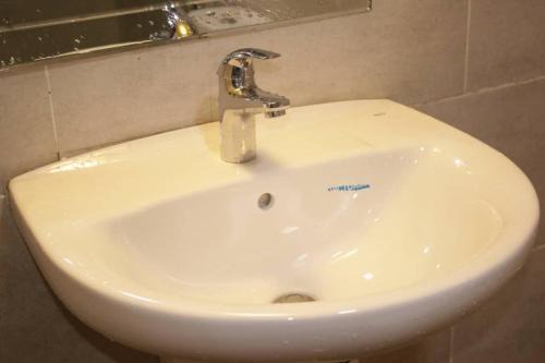 Ikotun Apartment | Golden Tulip Residence Apt