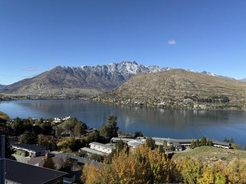 Queenstown House | Goldrush #1