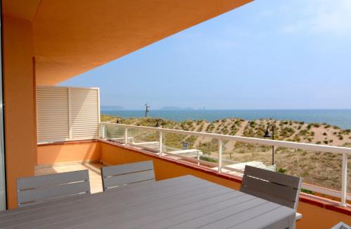 Pals Apartment | Golf Mar II G 1-2
