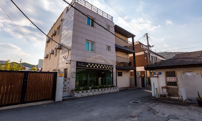 Panjuk-tong Hotel | Gongju Ein Haus