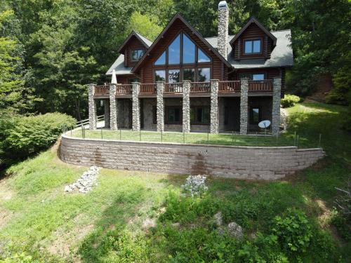 Lenoir House | Good Day Sunshine