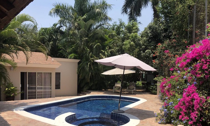 Manzanillo House | Good Vibe Manzanillo House with private pool outdoor livingroom, one floor.