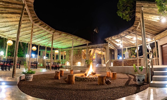 Hluhluwe Cabin | Gooderson Dumazulu Lodge & Traditional Village